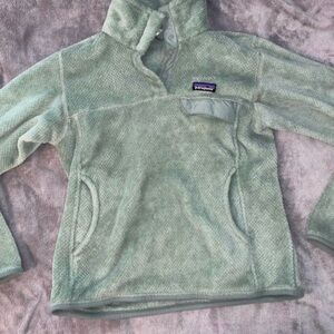 Sage /Green retool patagonia pullover size small